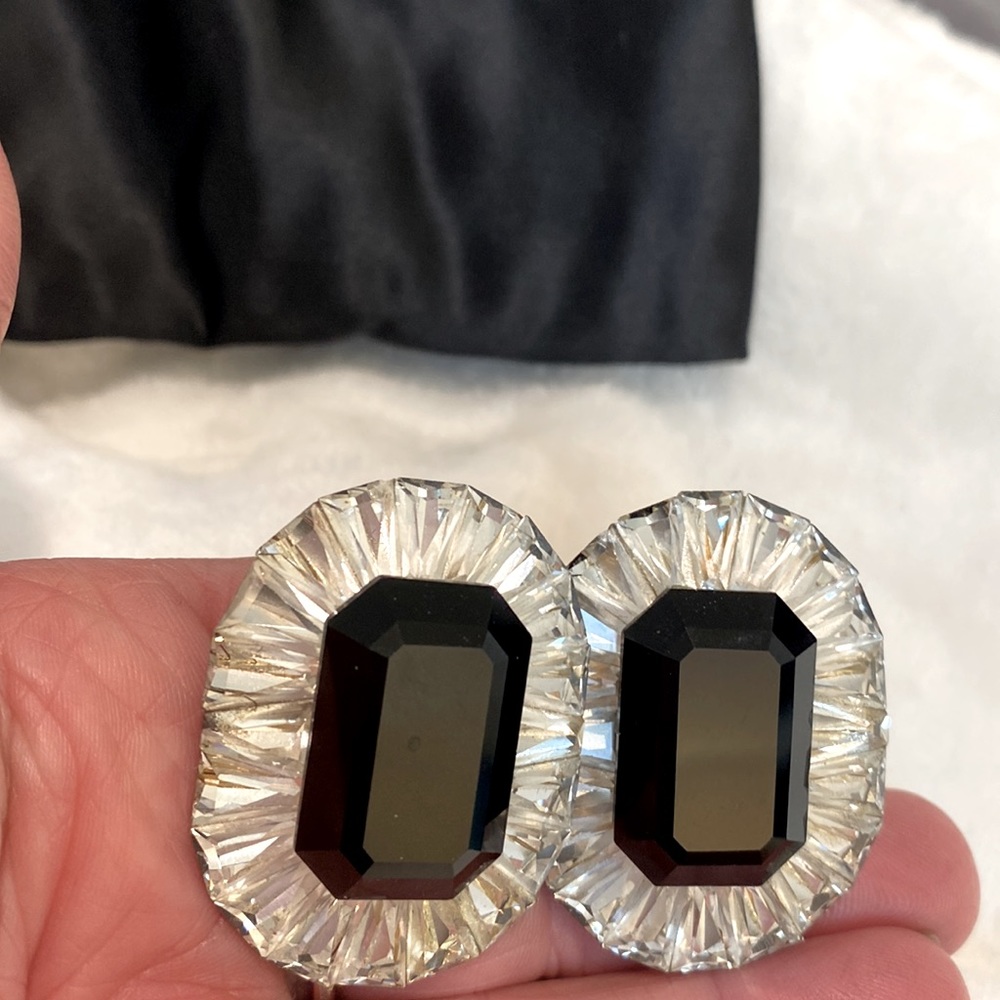 SWAROFSKI UNIQUE CUT CLEAR AND BLACK  CRYSTAL OVAL EARRINGS- VINTAGE STUNNING